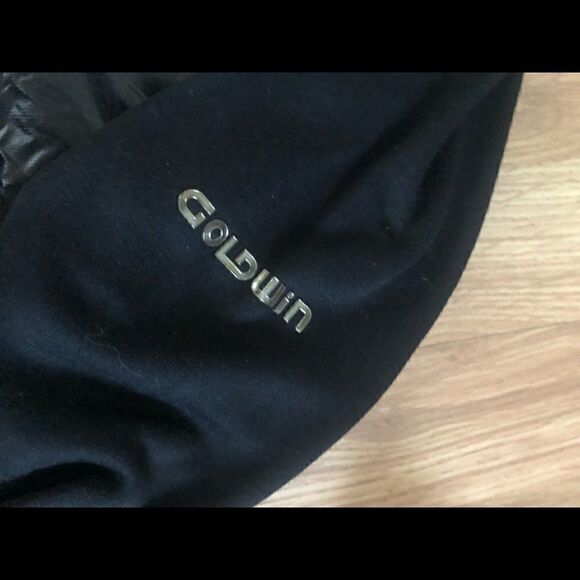 GOLDWIN Black Full Zip Puffer Jacket - Picture 2 of 8